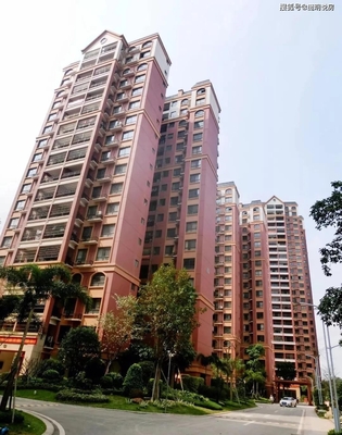 高層住宅的隱憂 王石揭示建筑壽命與城市發(fā)展挑戰(zhàn)